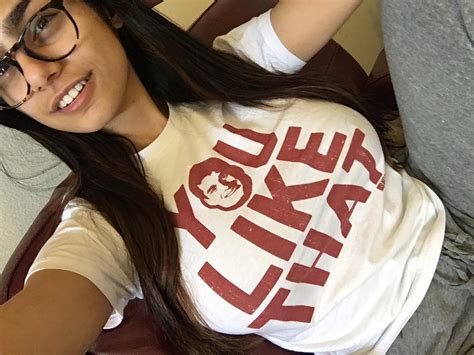 mia khalifa hot photo|Mia Khalifa Is One Sexy Brunette